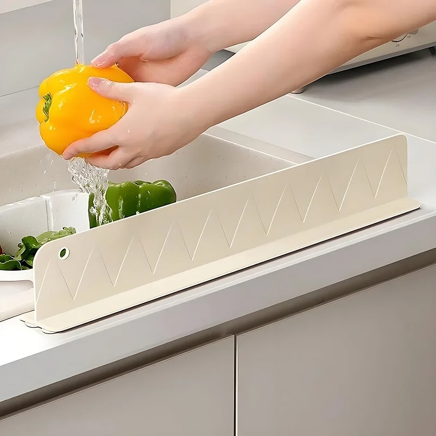 Silicone Kitchen Sink Splash Guard – Waterproof Faucet Mat & Drip Catcher for Countertop Protection