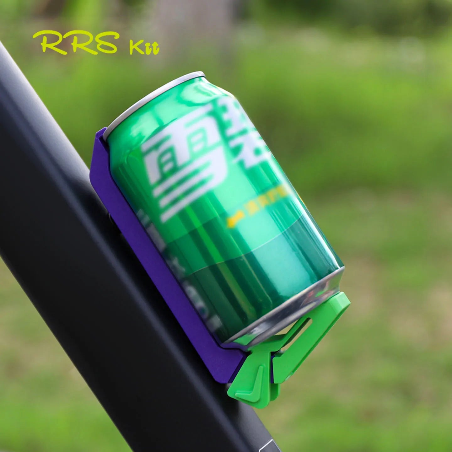 Portable Drink Can Holder – Secure Grip for Soda, Beer & Energy Drinks